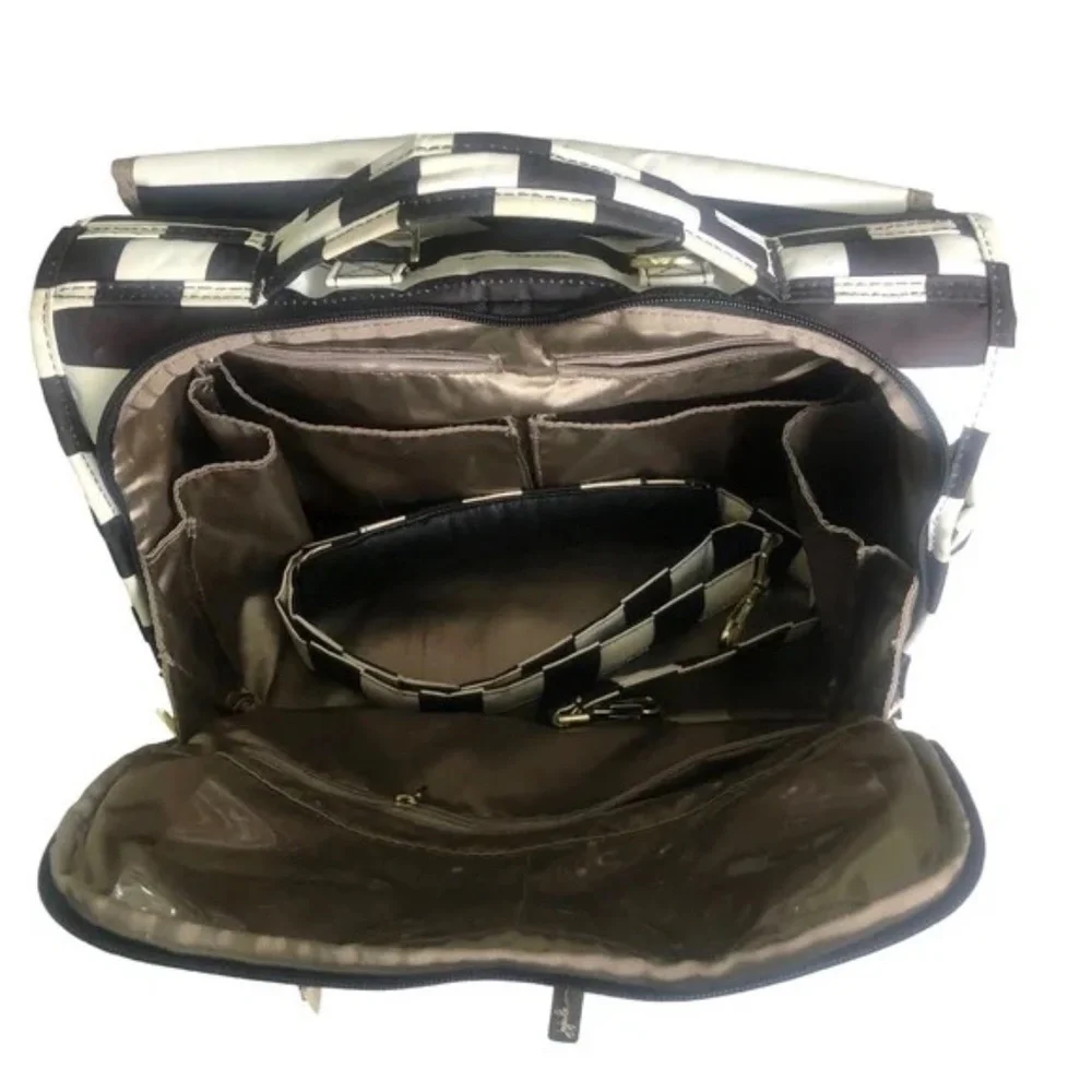 JuJuBe B.F.F. The First Lady Diaper Bag - Picture 7 of 11